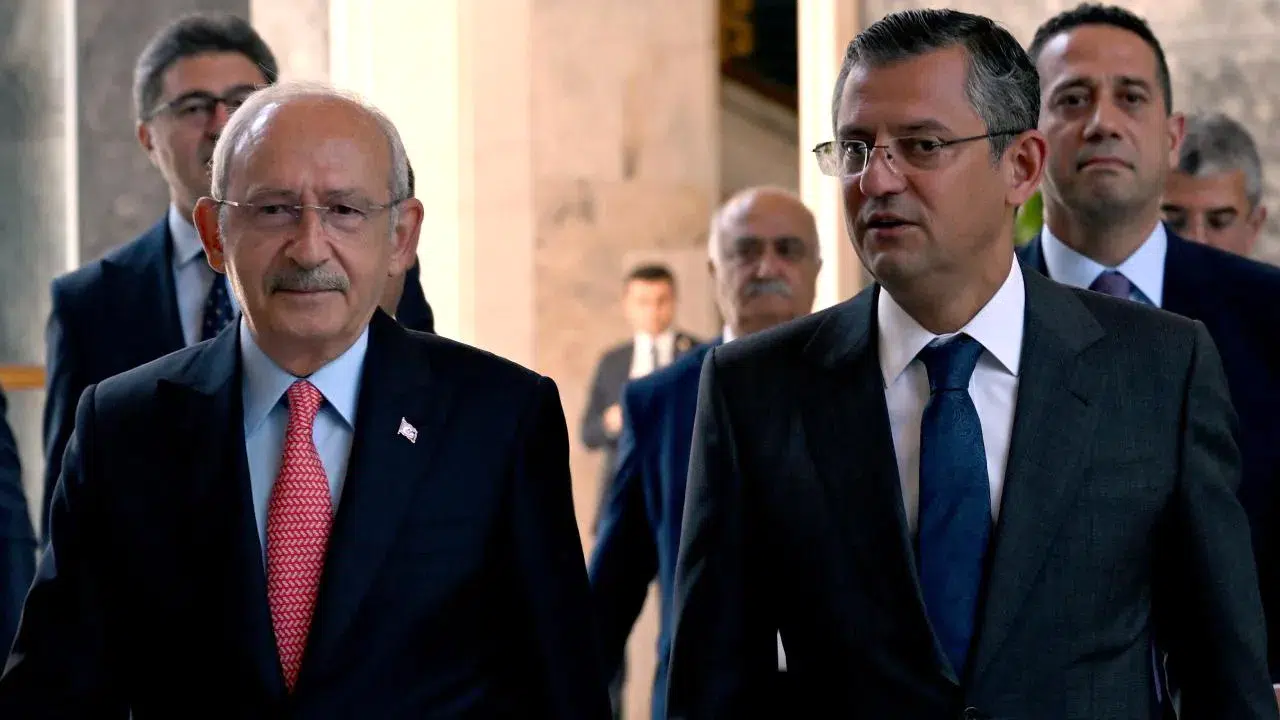 CHP'de kritik gün: Grup toplantısında Özgür Özel mi, Kemal Kılıçdaroğlu mu konuşacak?
