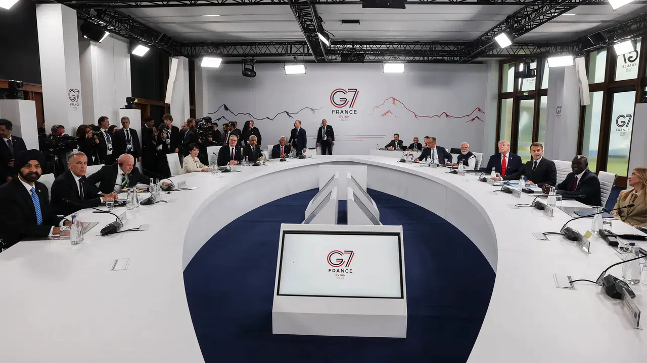 Fransa'daki G7 Zirvesi'nde kanser, ebola ve küresel ortaklıklar için ortak bildiriler kabul edildi