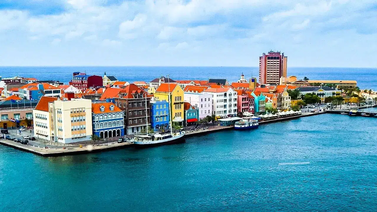 Curaçao nerede ve hangi ülkeye bağlı, milli takımda kimler oynuyor?