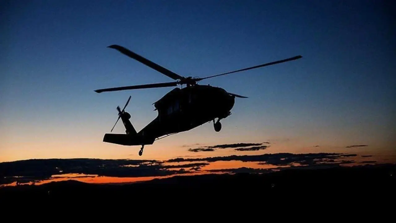 İngiltere'de askeri helikopter düştü: 3 personel hayatını kaybetti