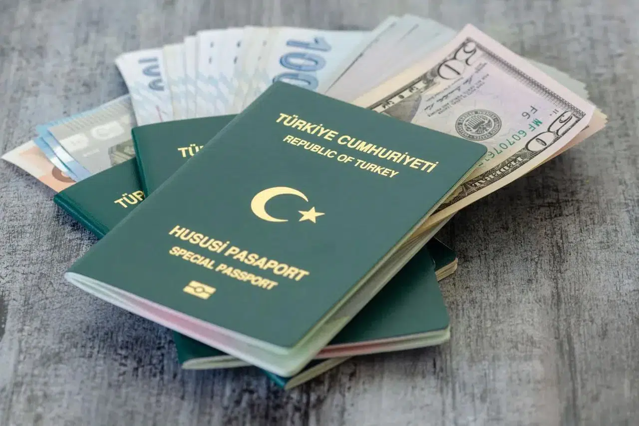 İletişim Başkanlığı'ndan açıklama: Yeşil pasaportta vizesiz seyahat devam ediyor
