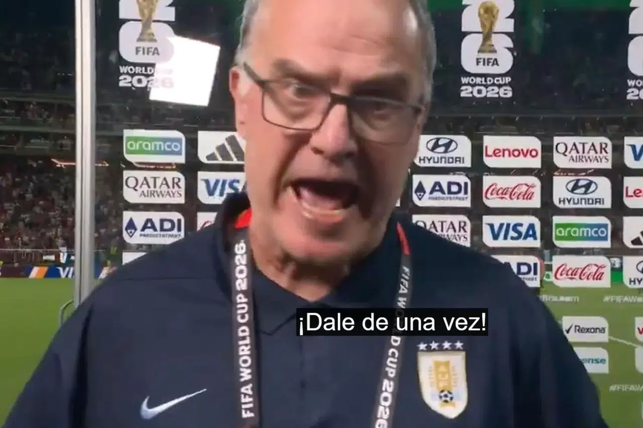 Uruguay Teknik Direktörü Bielsa'dan maç sonu gazetecilere sert tepki