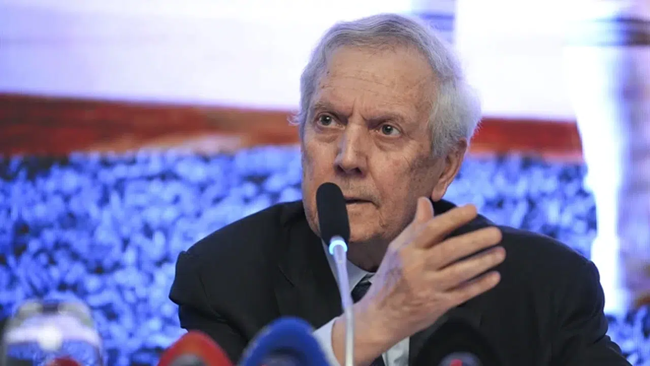 Fenerbahçe'de kaleci operasyonu: İki isimle yollar ayrılabilir