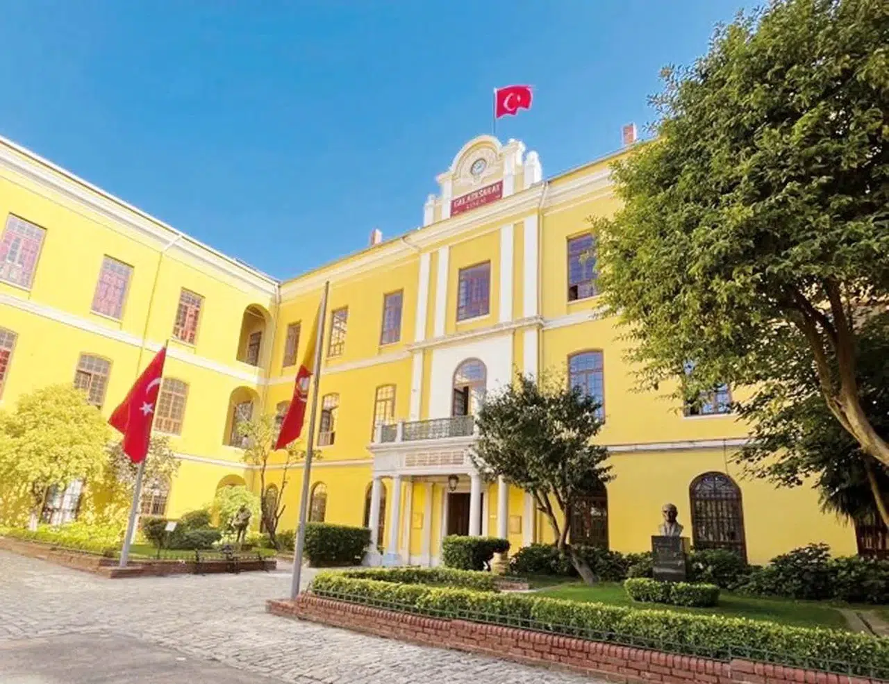 Galatasaray İlkokulu kura çekimi ne zaman? Başvuru takvimi açıklandı mı?