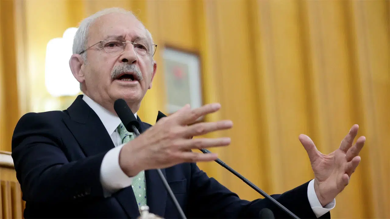 CHP'de grup toplantısı krizi: Kılıçdaroğlu ve Özel farklı adreslerde konuştu