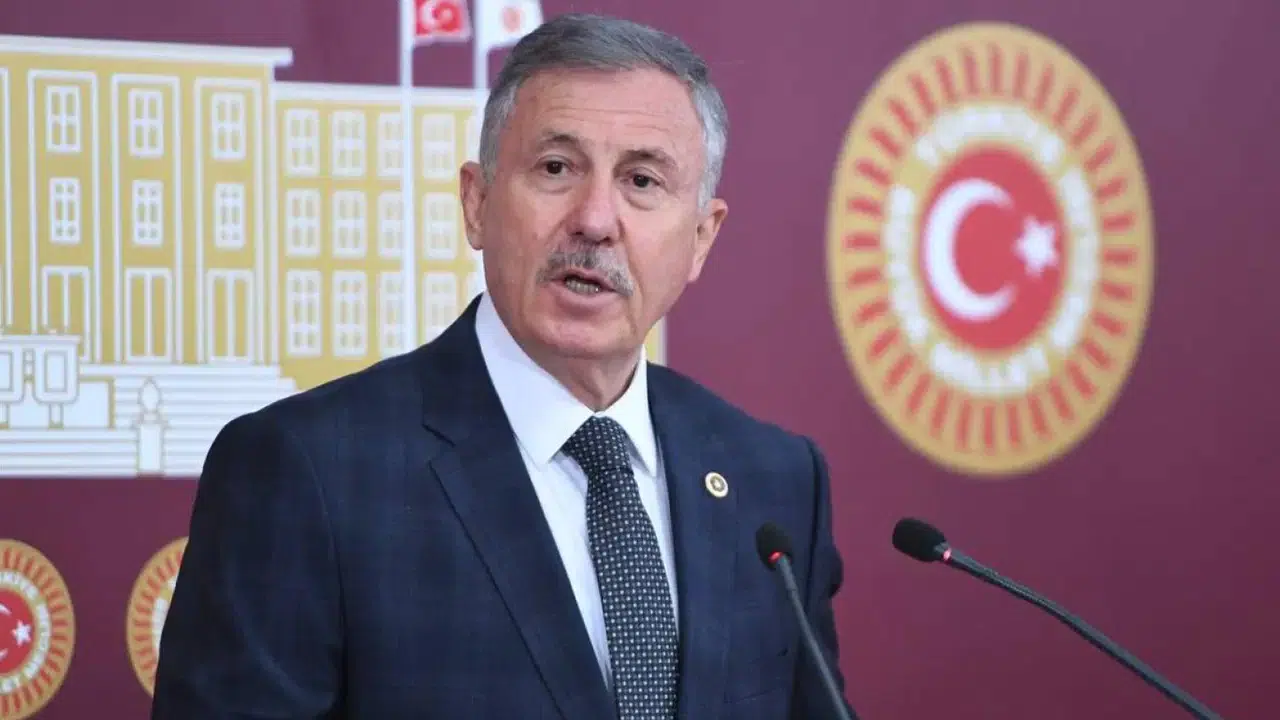 Selçuk Özdağ’dan AP’nin Türkiye raporu açıklaması: “Siyasi ve hukuki bir ayna var”
