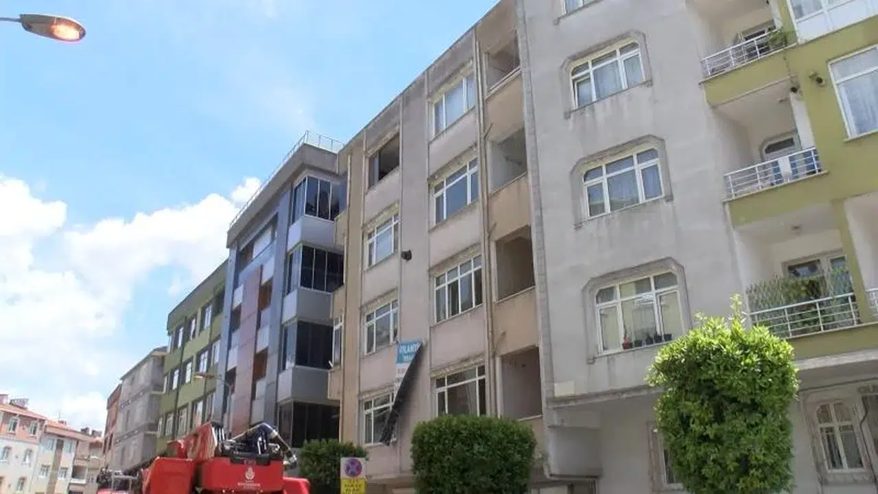Güngören'de doğal gaz patlaması: 3 işçi yaralandı