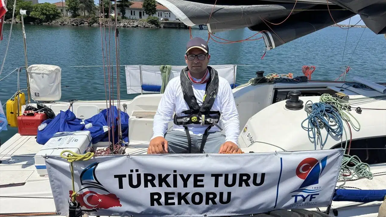 Milli yelkenci Doğukan Kandemir rekor denemesi için yelken açtı
