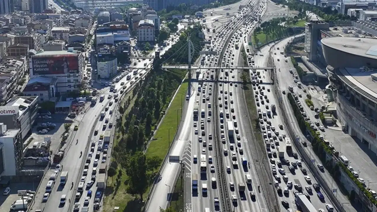 İstanbul Valiliği'nden yeni yangın tedbirleri: 39 ilçeye resmi talimat gönderildi