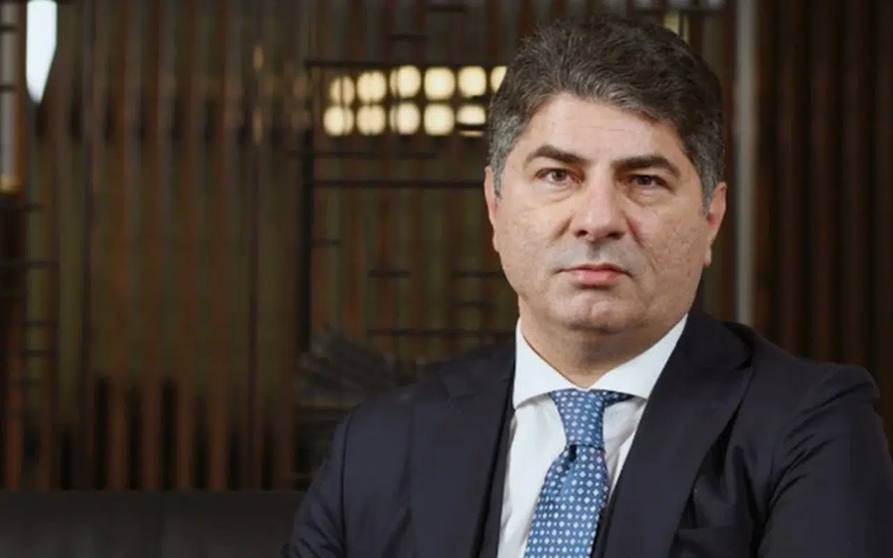 Forbes listesine giren Hakan Safi kimdir? Serveti ve kariyeri merak konusu oldu