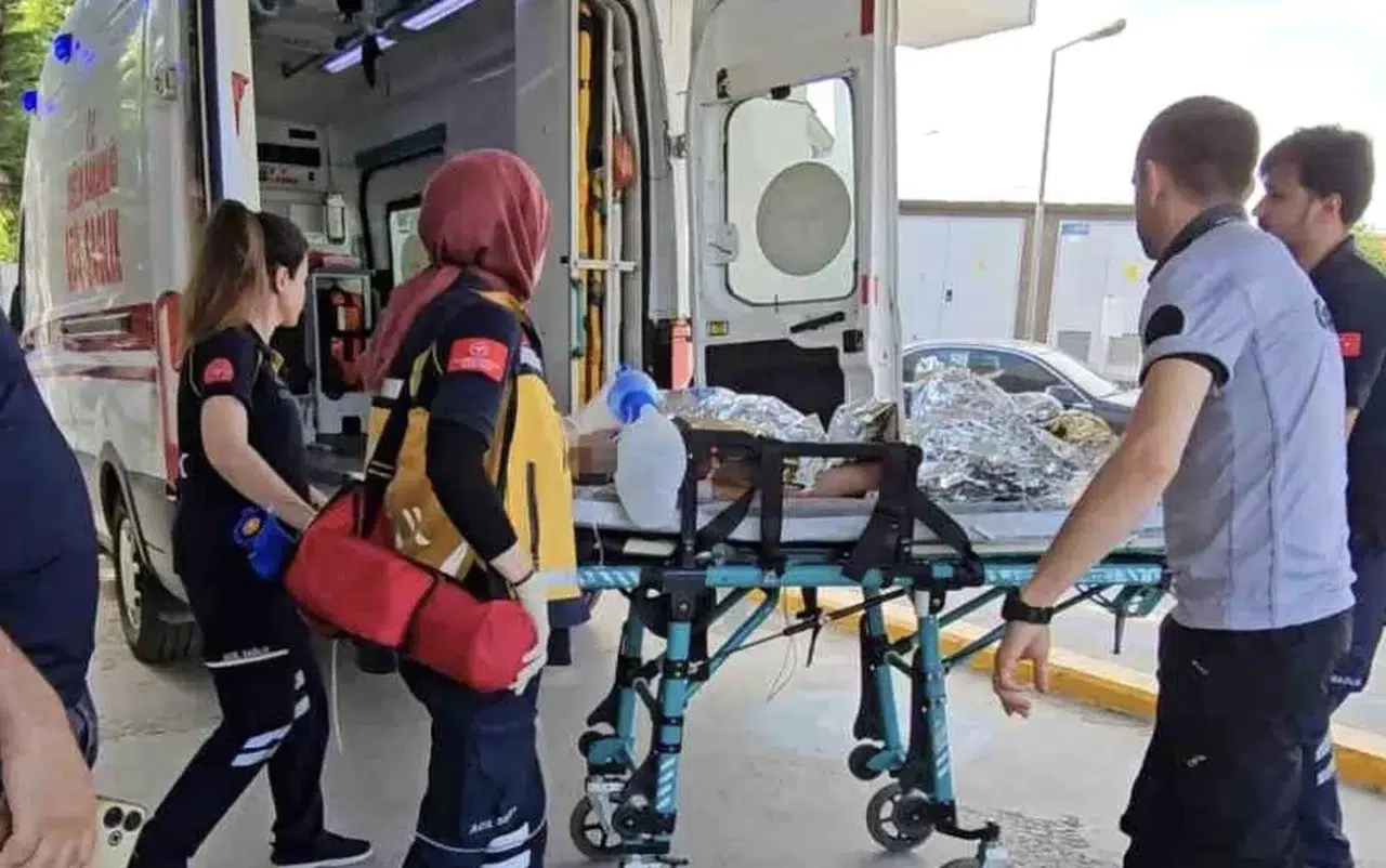 Sakarya'da can simidinden kayan 5 yaşındaki çocuk ölümden döndü