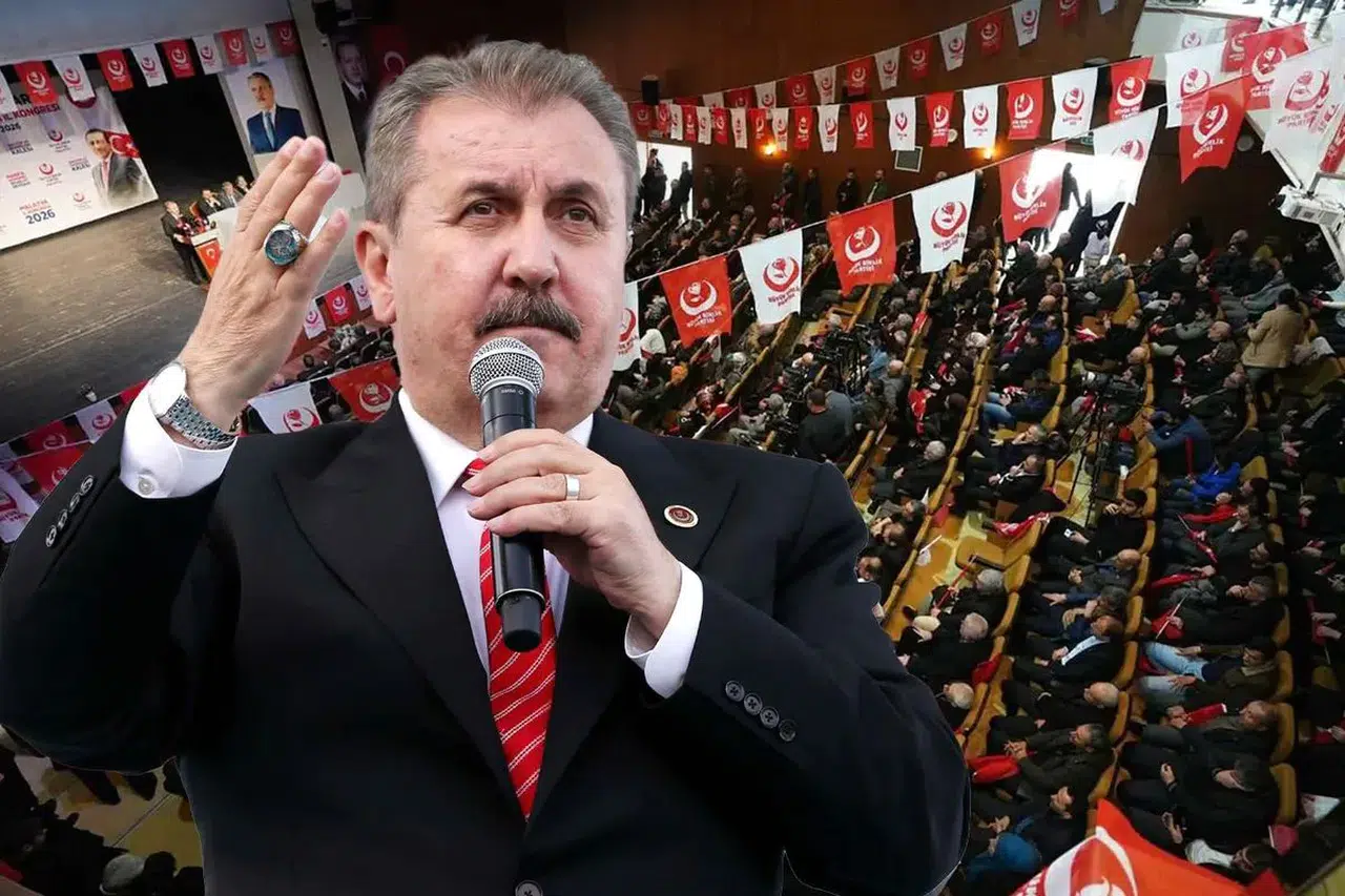 BBP’de büyük kurultay heyecanı: Genel başkanlık seçimi için delegeler sandık başında