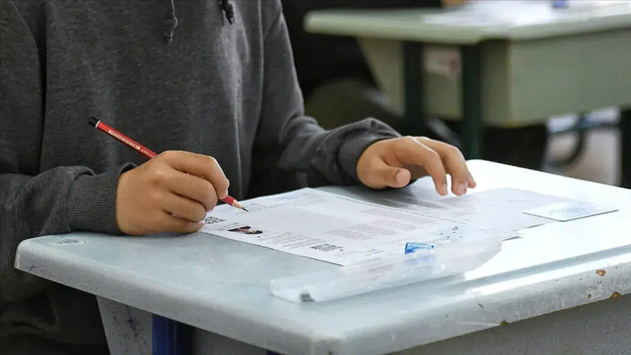 LGS netleri nasıl hesaplanıyor ve 3 yanlış 1 doğruyu götürüyor mu?