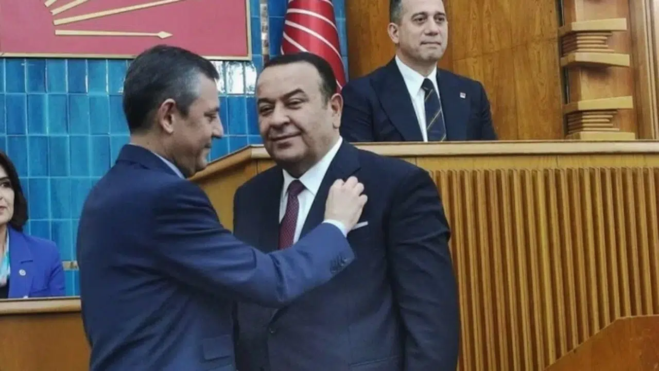 Ankara Milletvekili Adnan Beker, CHP'den istifa etti