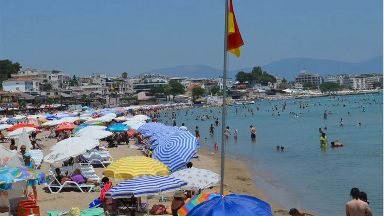 İstanbul'da denize girecekler dikkat! Sağlık Bakanlığı en temiz plajları açıkladı