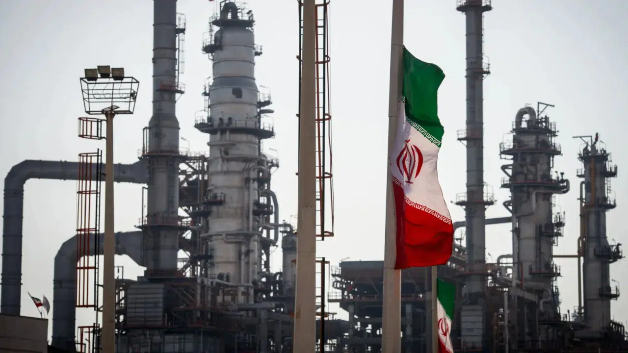 ABD, İran petrolü için geçici lisansı geri çektiğini duyurdu