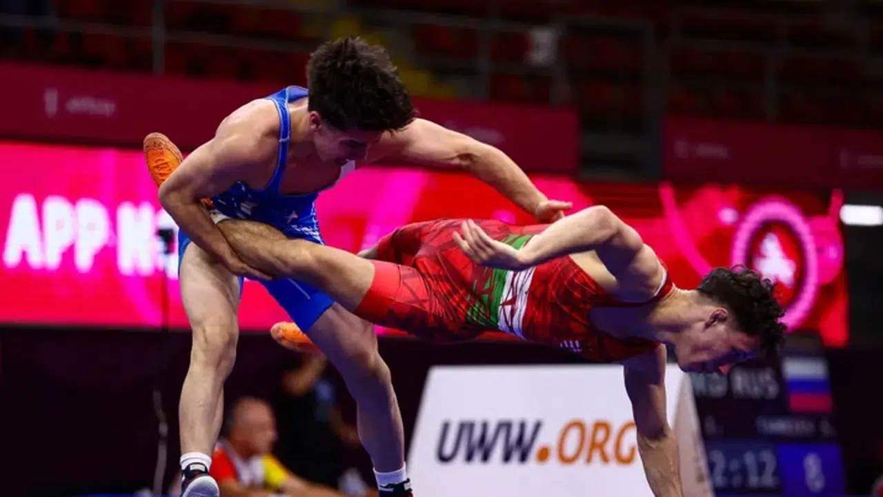 Milli sporcu Ebubekir Gür gümüş madalya kazandı