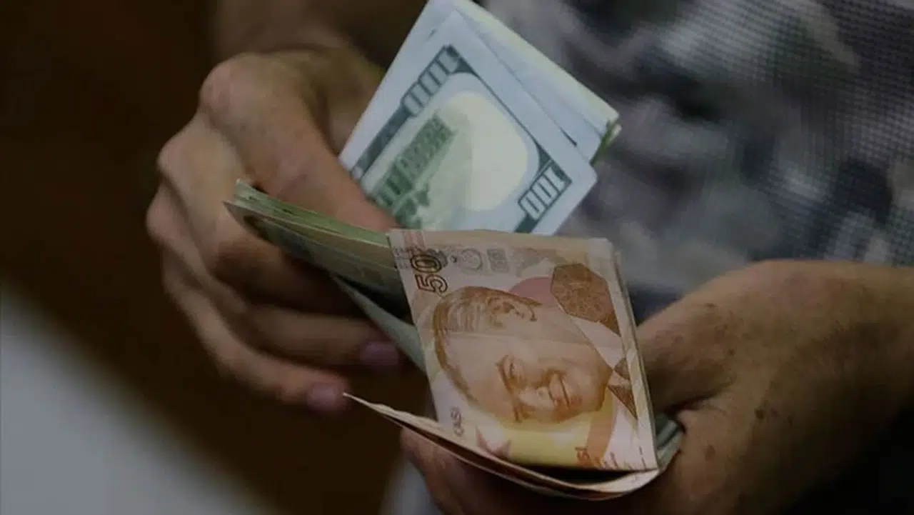 Serbest piyasada döviz kurları belli oldu: Dolar ve Euro güne nasıl başladı?
