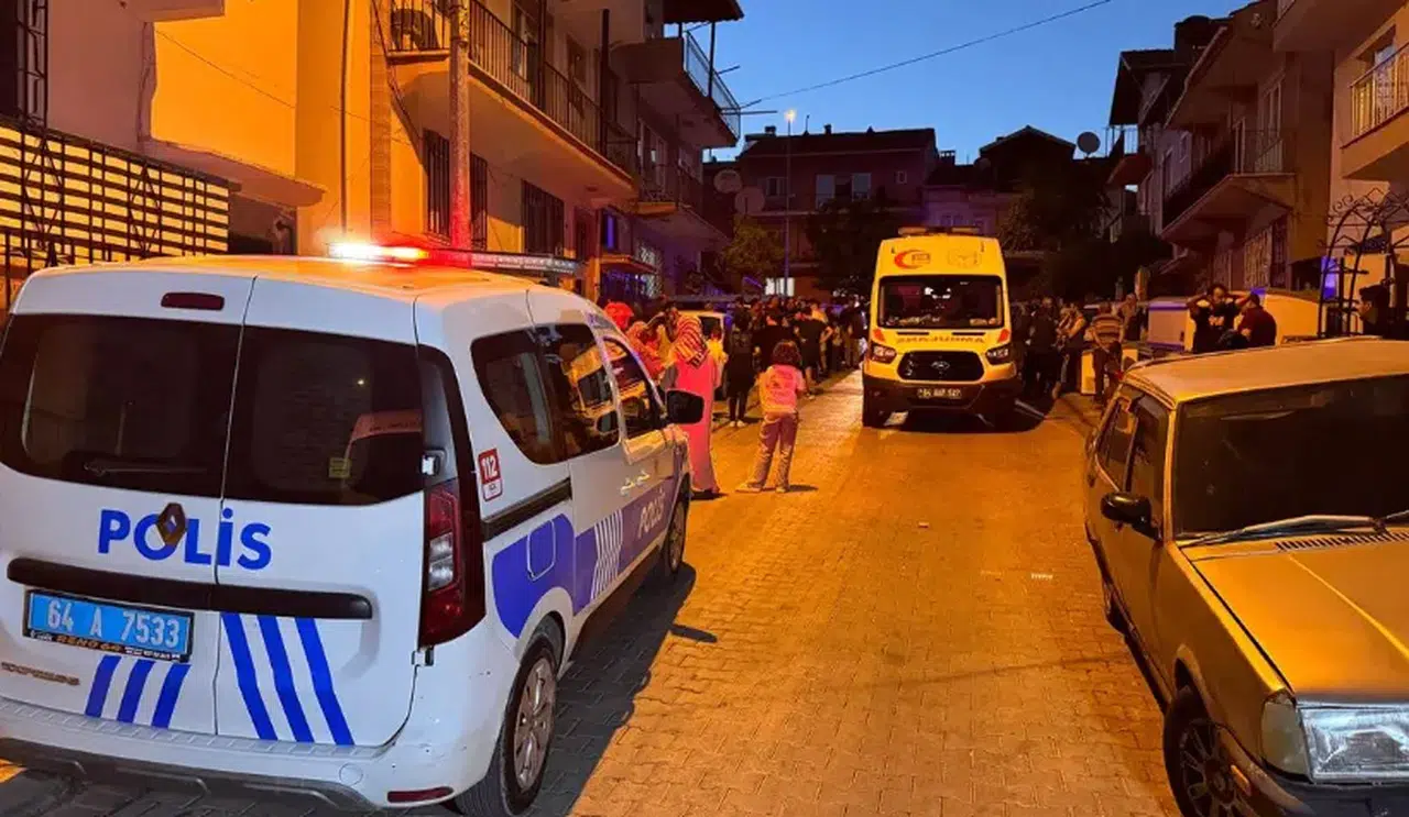 Dut toplamak için çıktığı çatıdan düşen kişi yaşamını yitirdi