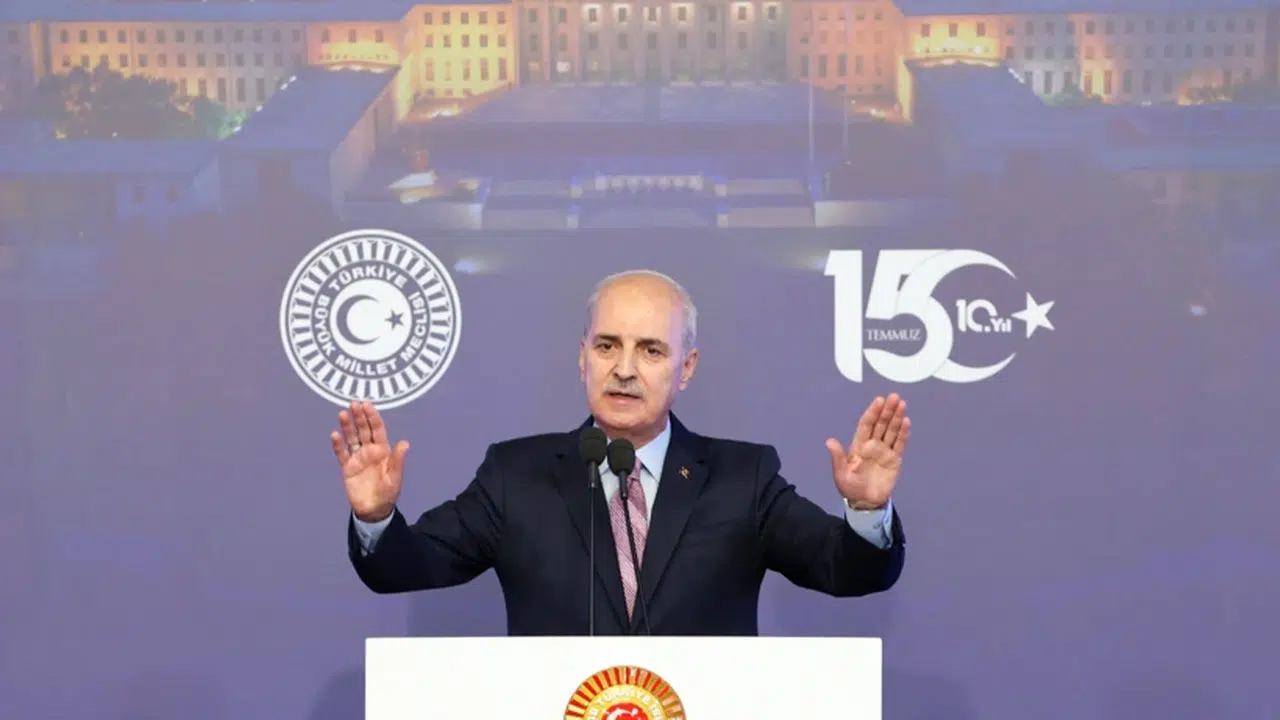 Kurtulmuş'tan 15 Temmuz açıklaması: "Terörsüz Türkiye ve yeni anayasa önceliğimiz"