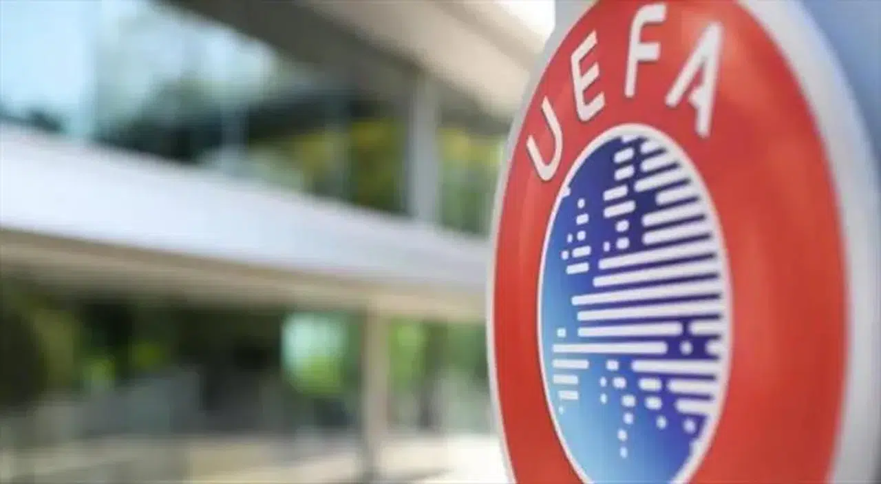 UEFA'dan Fenerbahçe'ye 7 milyon euroluk ceza! Kadro maliyeti kuralı ihlal edildi