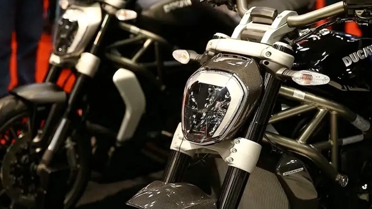 Motosiklet sürücülerine yeni dönem! Trafik ışıklarında özel bekleme alanı geliyor