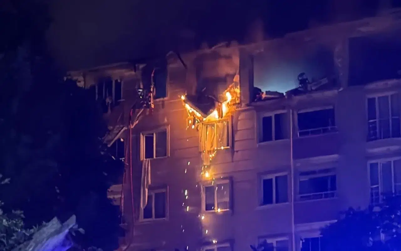 Tekirdağ'da apartmanda patlama: 2 kişi hayatını kaybetti
