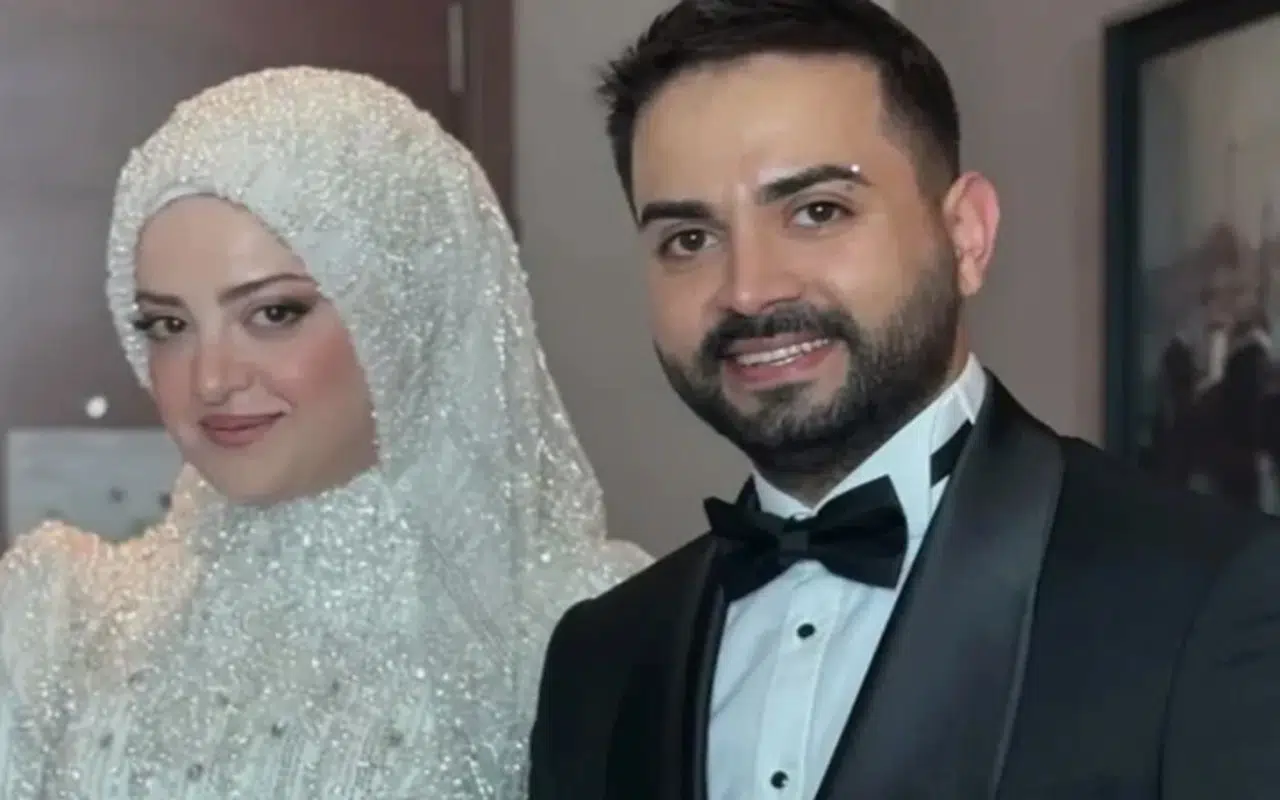 Kadir Ezildi kardeşinin düğününde geline altın yağdırdı