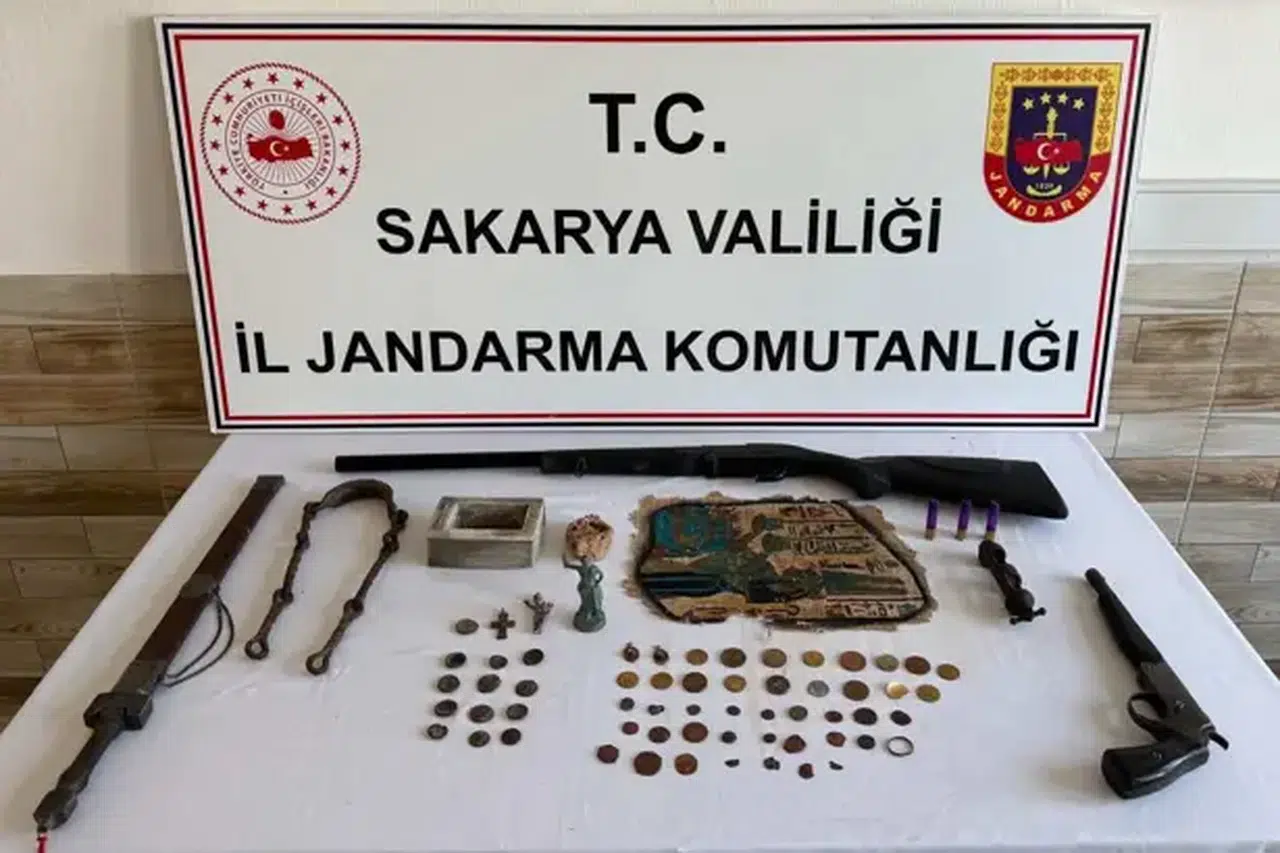 Sakarya'da "Anadolu Mirası" operasyonu: 63 tarihi eser ele geçirildi