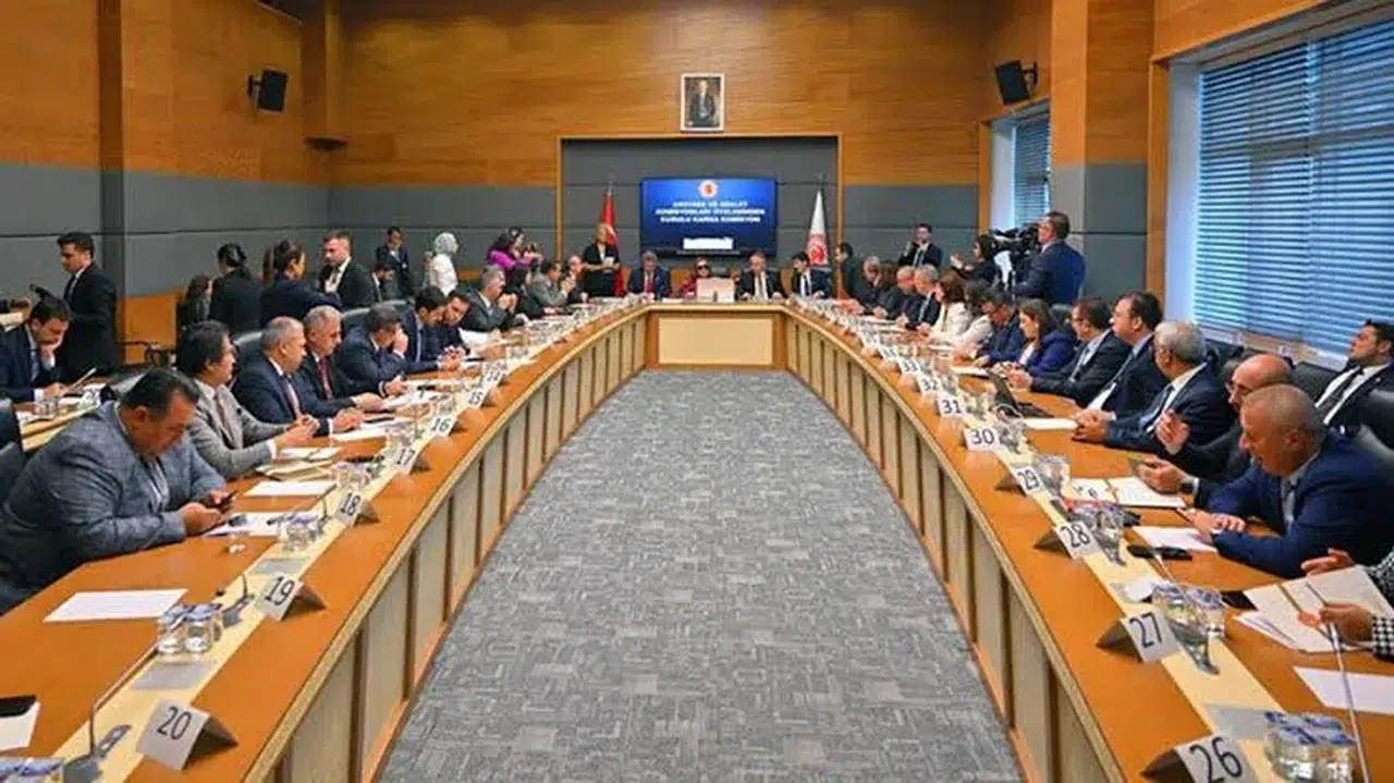 TBMM'de Karma Alt Komisyon toplandı: Cezaevlerine ilişkin bilgiler paylaşıldı