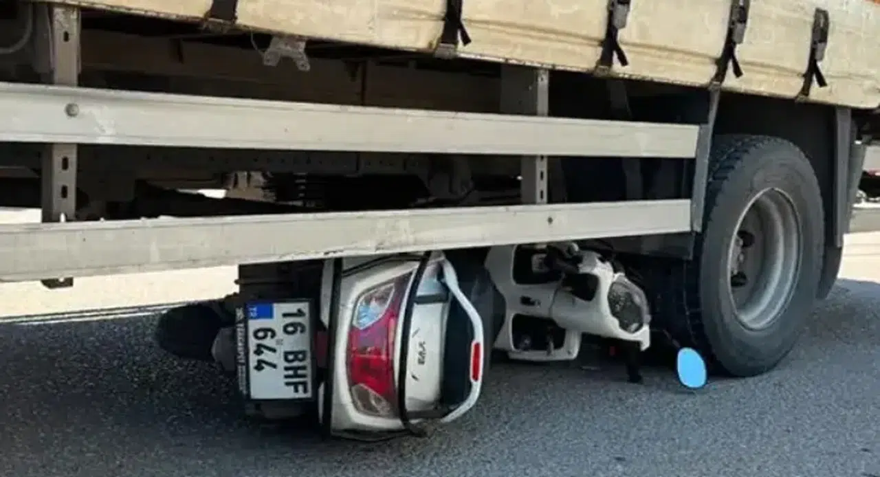 Bursa'daki motosiklet kazasında yaralanan sürücü yaşamını yitirdi