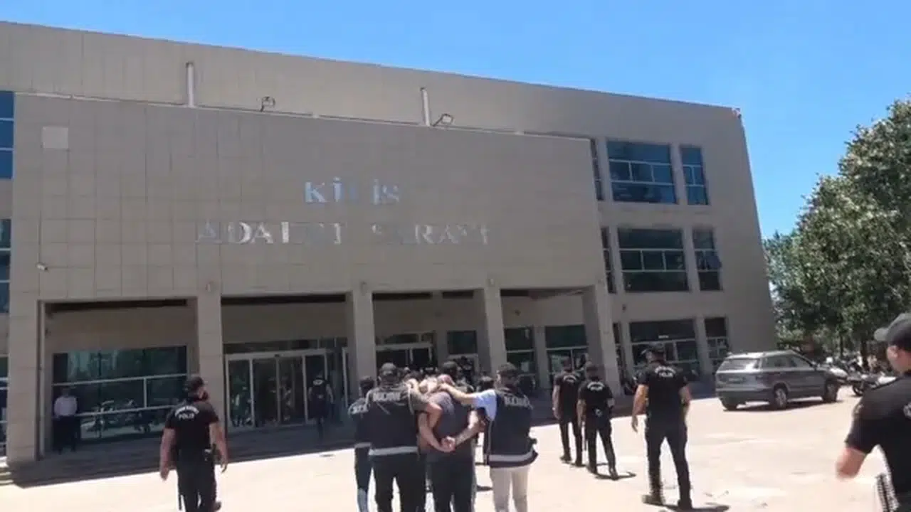 Kilis'te suç örgütü operasyonunda gözaltına alınan 12 şüpheliden 9'u tutuklandı