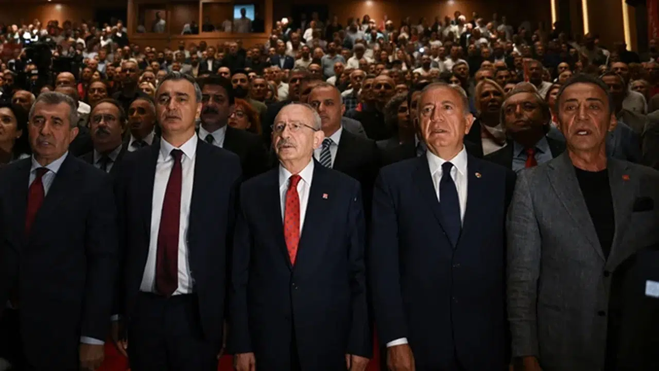 'Figüran' iddiası Gürsel Tekin'i çok kızdırdı!
