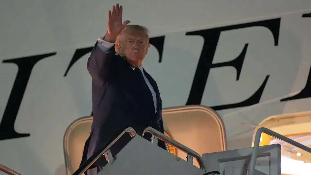Donald Trump NATO Zirvesi'nin ardından Ankara'dan ayrıldı