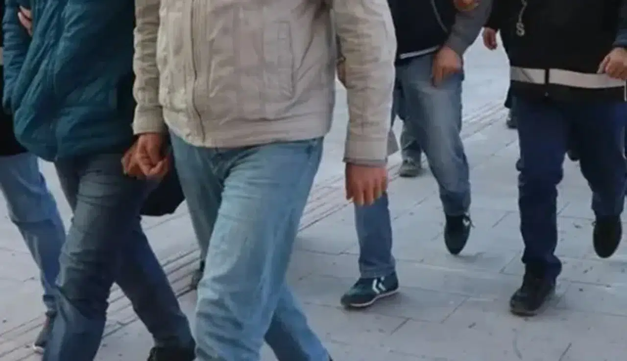 Şırnak'ta 6 düzensiz göçmen yakalandı: 1 şüpheli tutuklandı