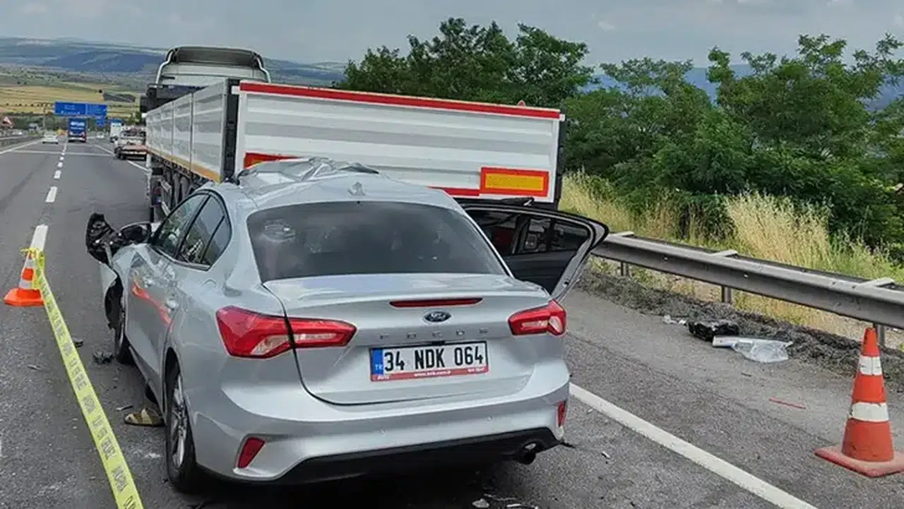 Karabük'te feci kaza: Çarpışmanın şiddetiyle 1 kişi yaşamını yitirdi