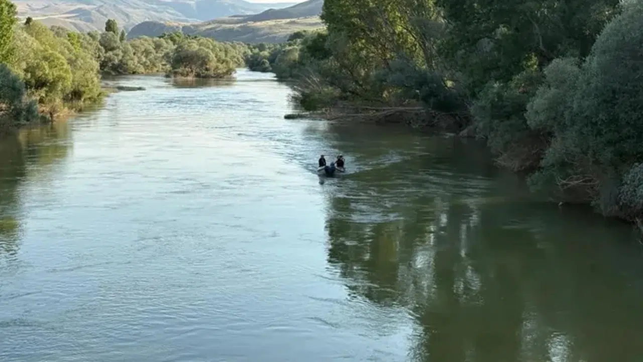 Çocuğu için girdi kayboldu! Kızılırmak Nehri baba ile oğlu ayırdı