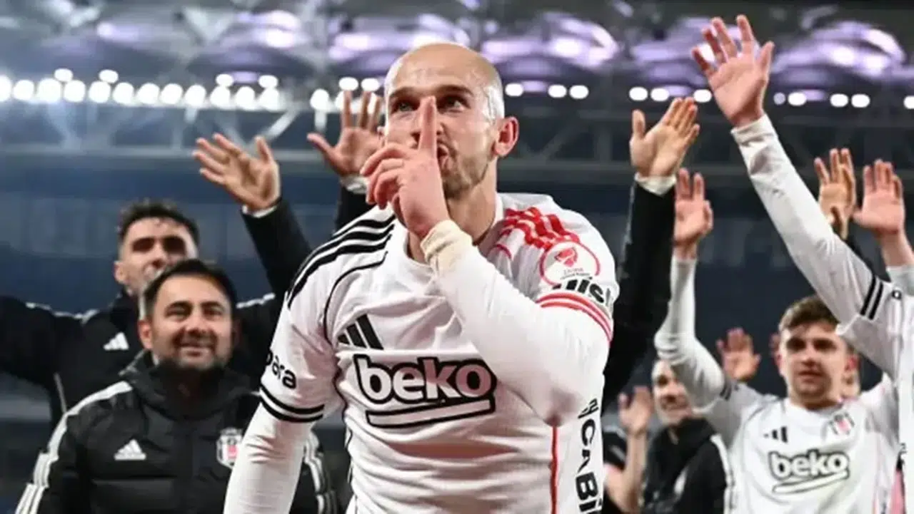 Trabzonspor'dan Beşiktaş'ın yıldızına transfer hamlesi iddiası: Gündemde Vaclav Cerny var
