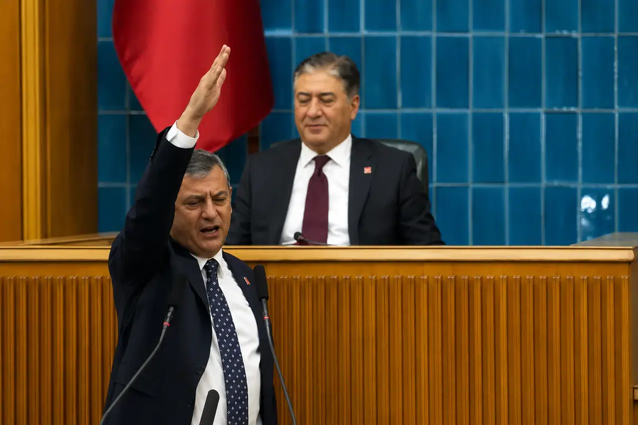 Özgür Özel'in açıklamasının ardından CHP'de istifa dalgası
