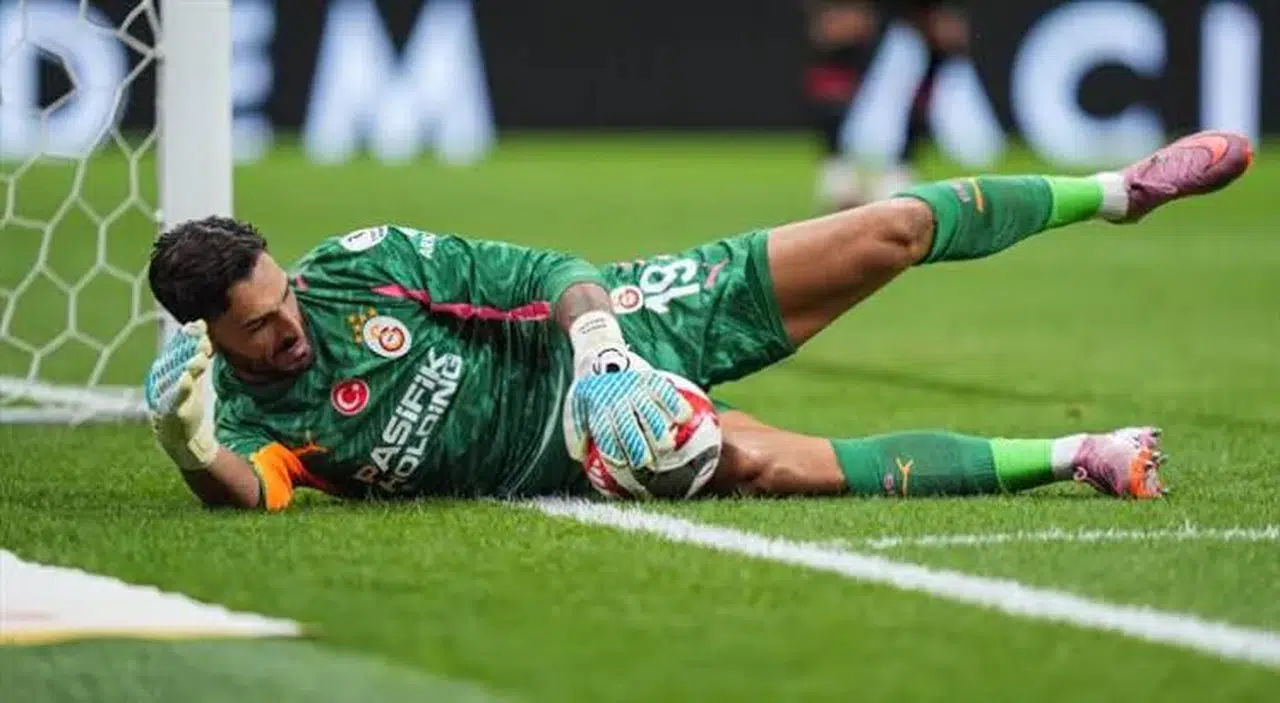 Günay Güvenç yabancı statüsünde mi, yerli mi sayılıyor? Galatasaraylı kalecinin durumu merak edildi