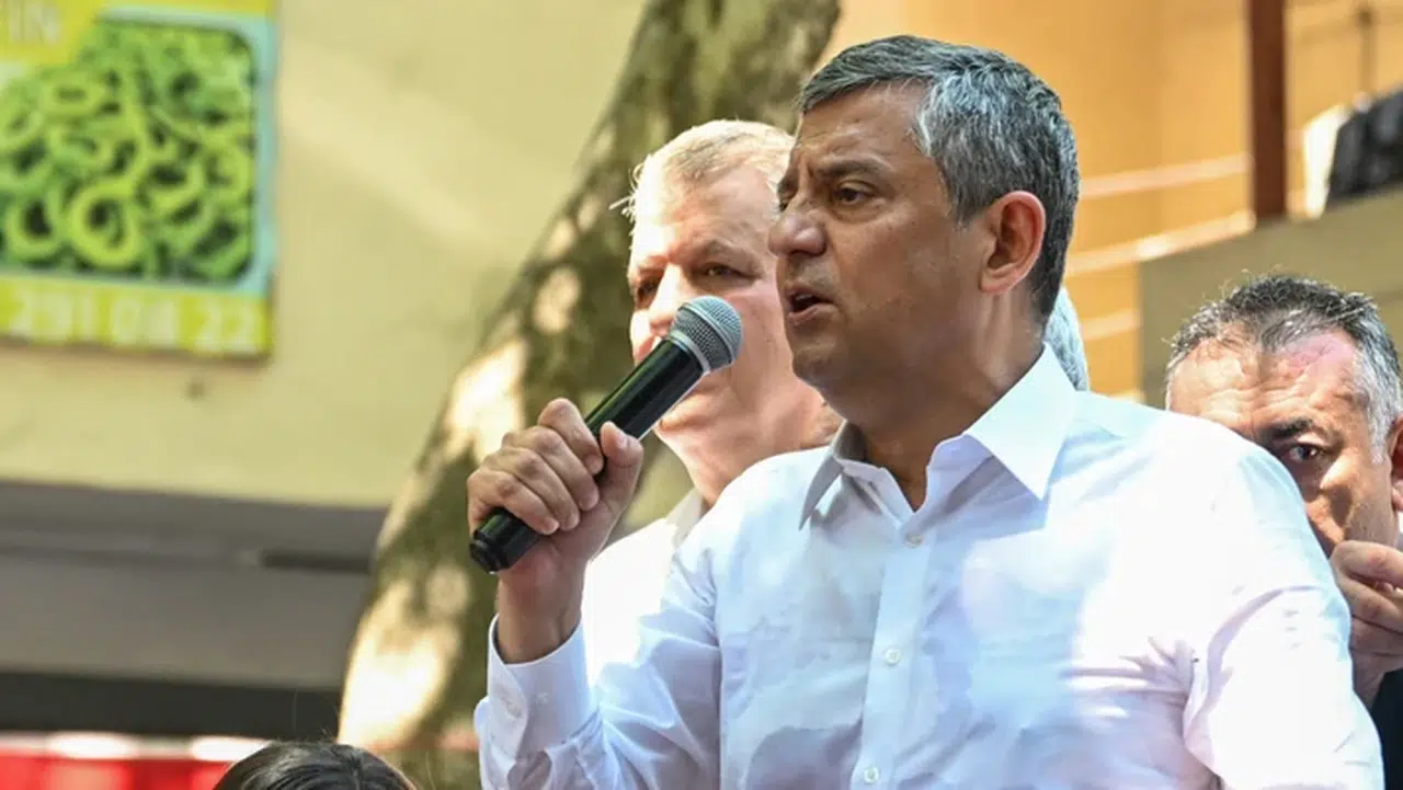 Özgür Özel "çok yakında" diyerek açıkladı! Dikkat çeken yeni parti mesajı