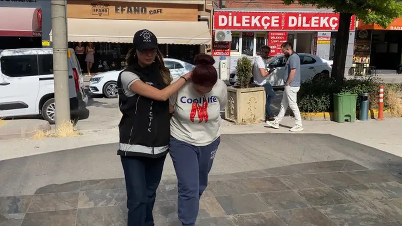 Eskişehir'de uyuşturucu operasyonu: Midesinden 432 gram metamfetamin çıkarıldı