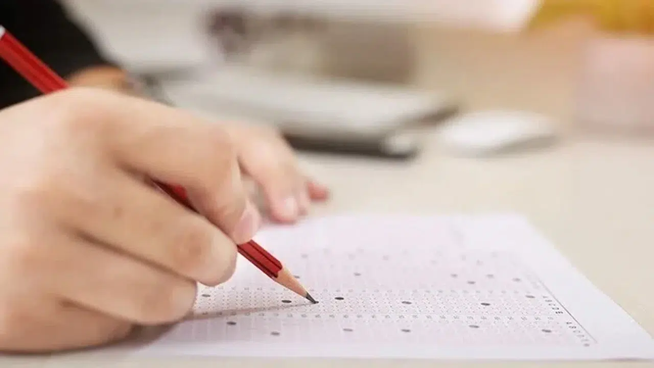 Dikey Geçiş Sınavı'nın temel soru kitapçığı ve cevap anahtarı yayımlandı