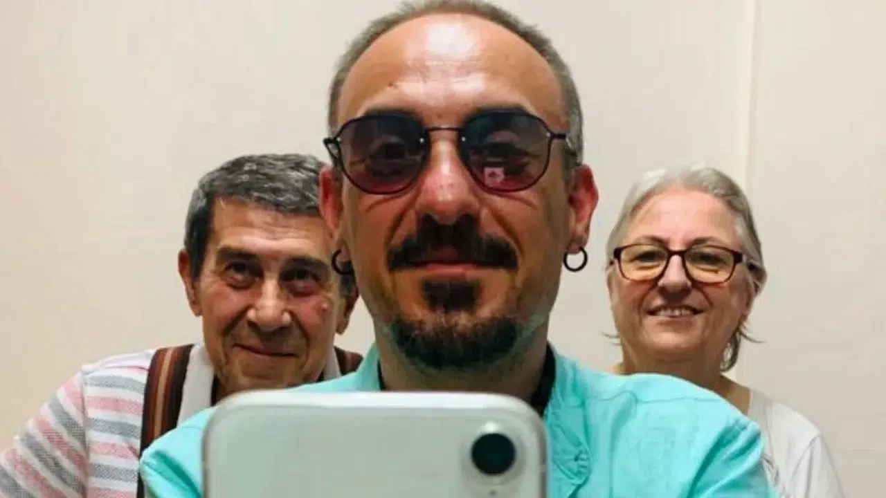 Zihni Göktay kaç çocuğu var, ailesi kimler?