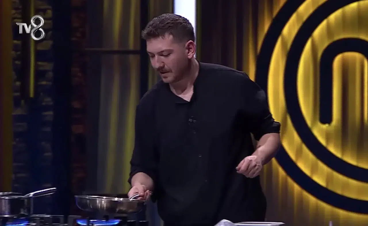 MasterChef Enes Vardar kimdir, ne iş yapıyor? Şeflerden "En iyi sendin" övgüsü aldı