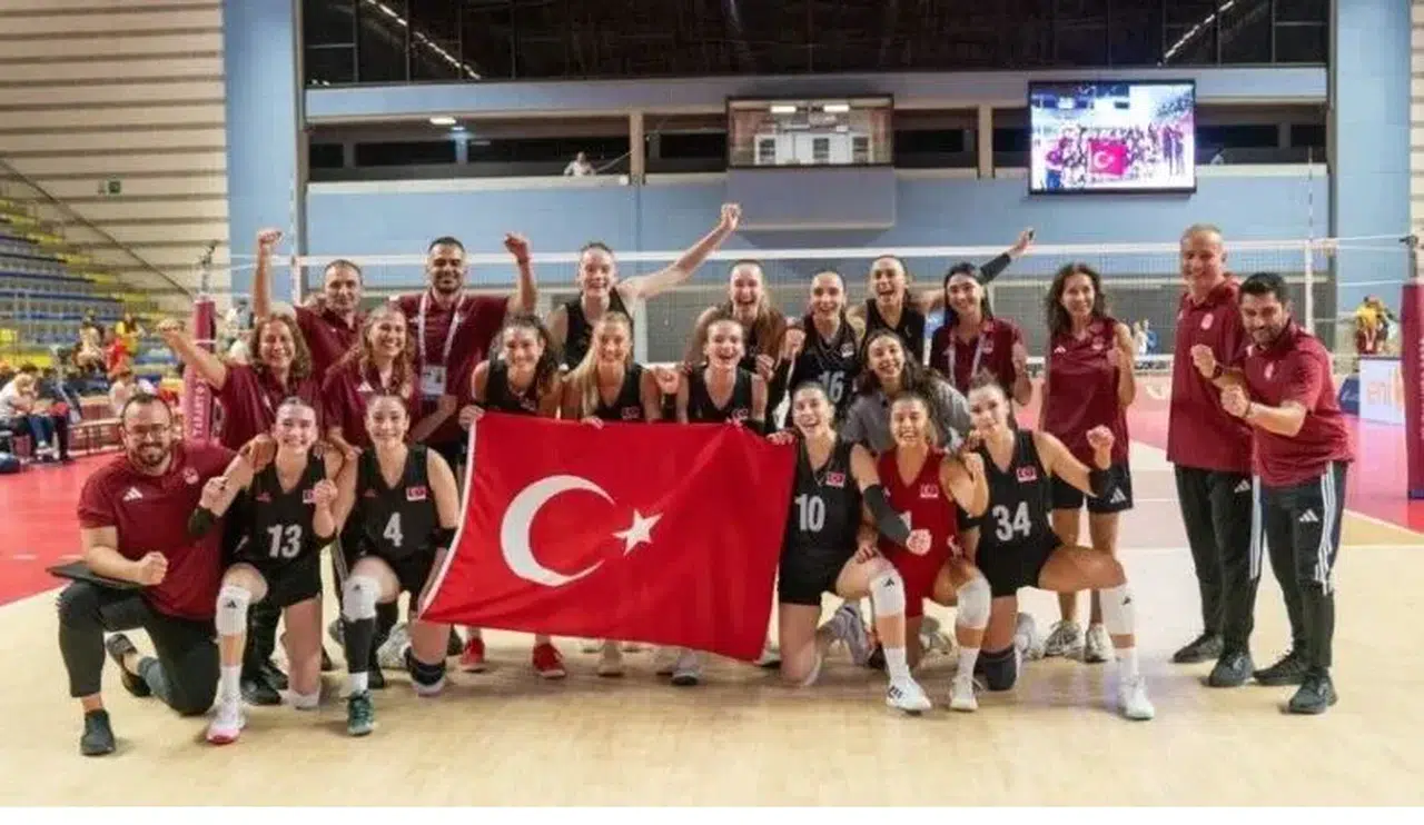 Kadın Milli Voleybol Takımı, Taranto 2026'da finale yükseldi