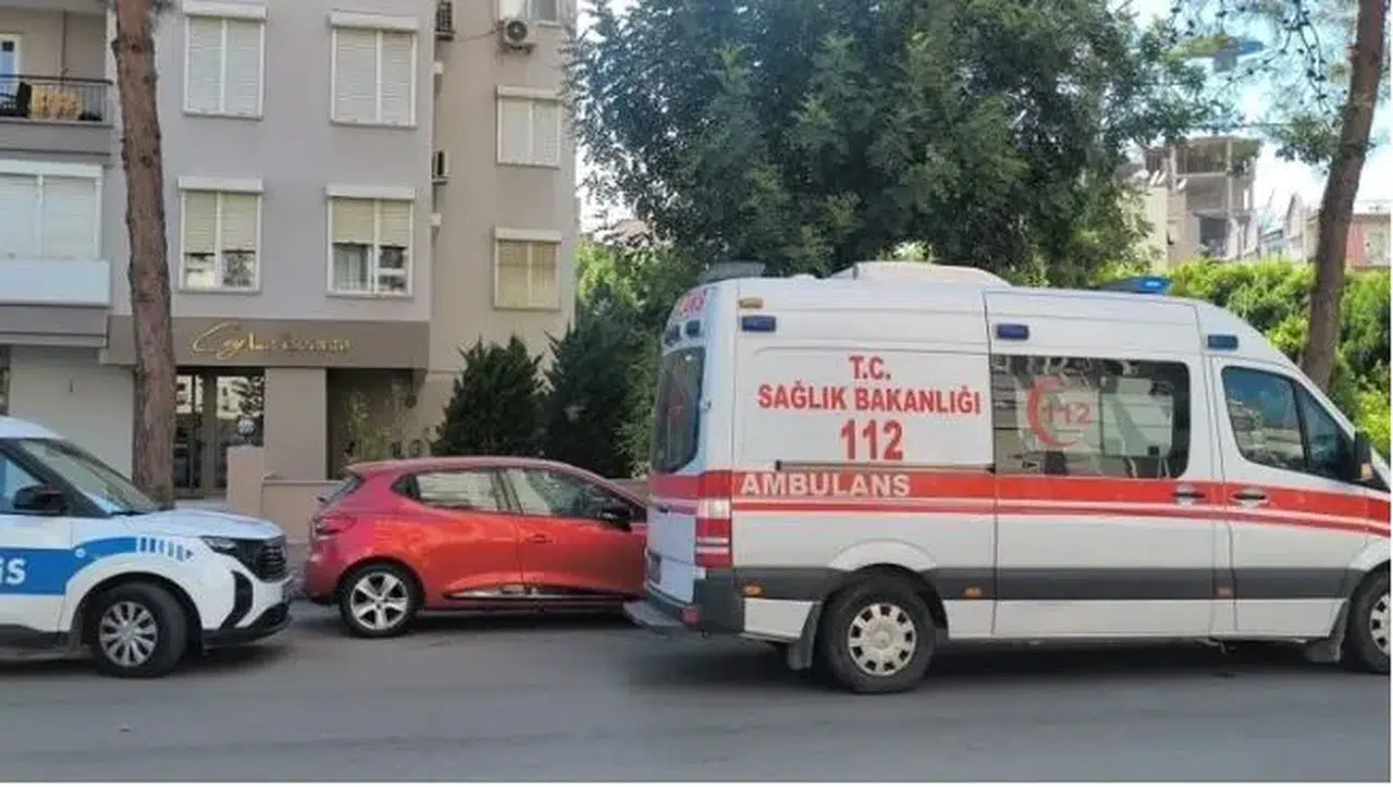 Antalya'da acı olay: Çilingirle girilen evde anne ve kızı ölü bulundu