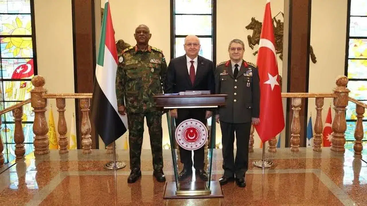 Bakan Güler, Sudan Genelkurmay Başkanı ile görüştü