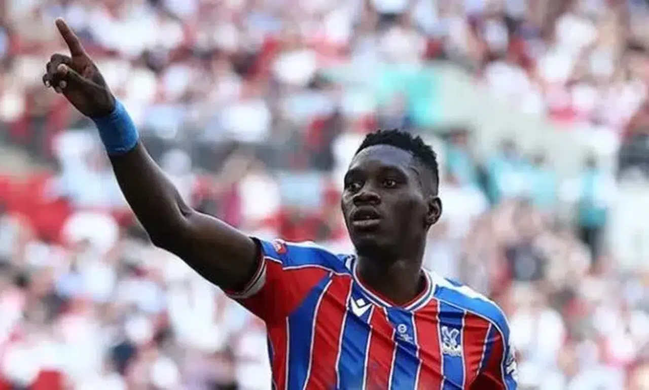 Galatasaray’a kötü haber! Liverpool Sarr için devreye girdi
