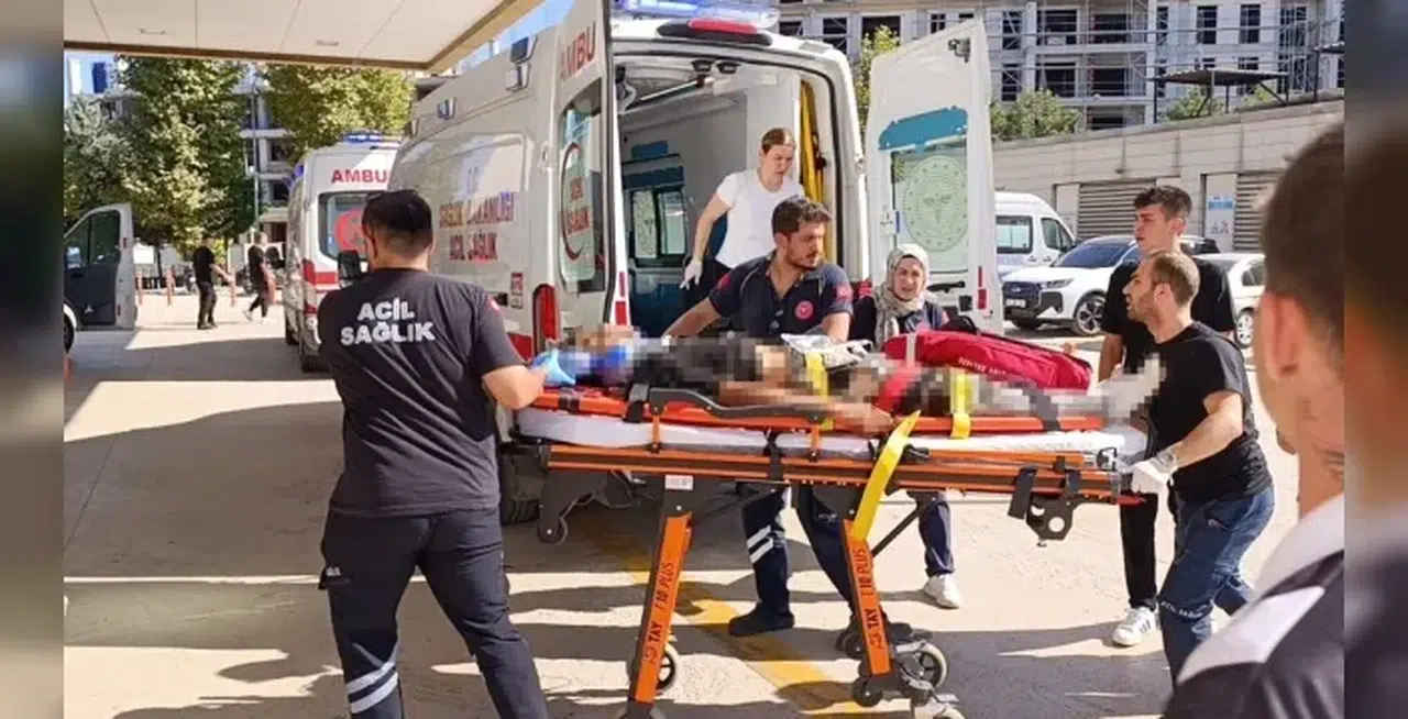 Bursa'da traktör şarampole devrildi: 15 yaşındaki sürücü öldü